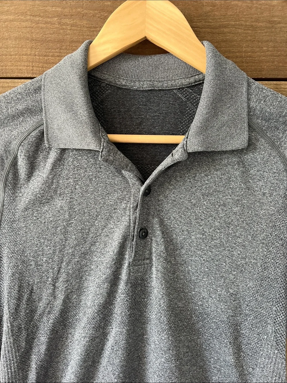 Lululemon Athletica Men's Metal Vent Tech Polo Shirt in Gray Size Small - Picture 2 of 7